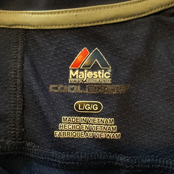 Bundle of Patriots Tee Shirts - Like New - Picture 8 of 8